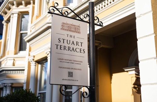 Dunedin City Centre House | The Octagon House