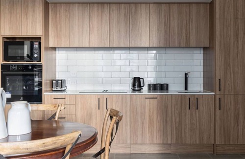 Dunedin City Centre Apartment | The Octagon House