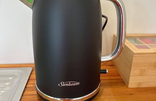 Renwick House | THE PACKING SHED - WITH BIKES 🚲 🚲