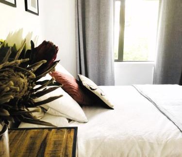 Albert Town Apartment | The Perch
