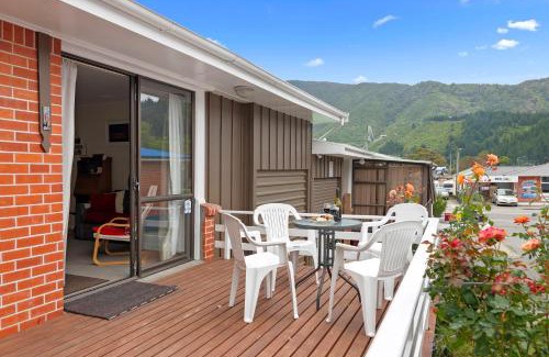 Picton House | The Picton Family Retreat - Picton Unit