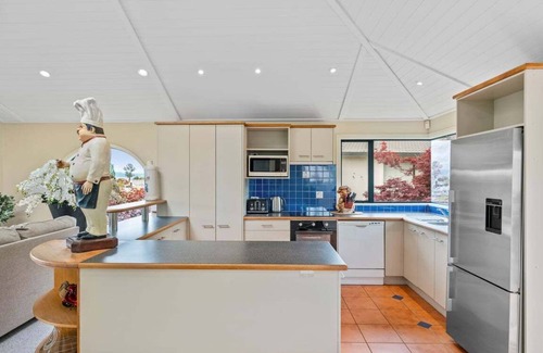 Nukuhau House | The Pier Taupo