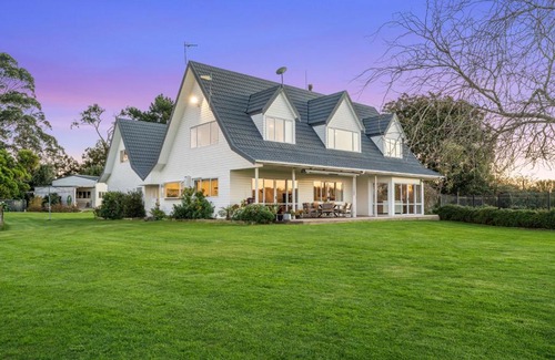 Karaka House | The Pond House by Homello