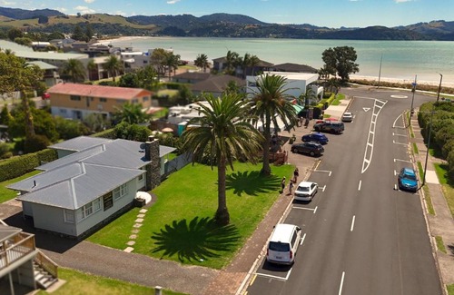 Whitianga House | The Publican's Holiday Home