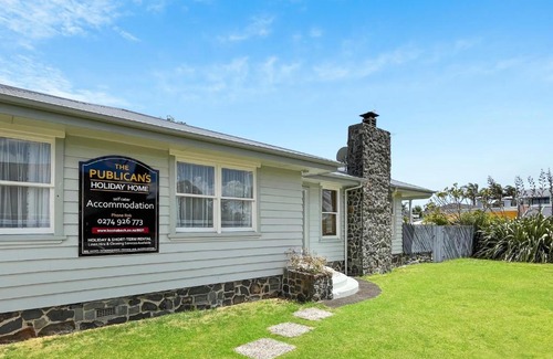 Whitianga House | The Publican's Holiday Home