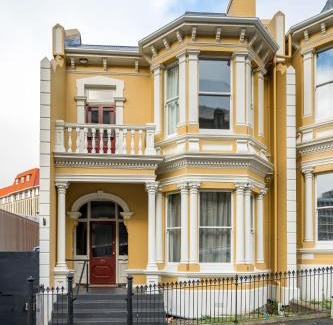Dunedin City Centre House | The Regent House