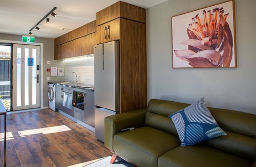 Fitzroy Apartment | The Residence Apartment 1 50 Sky