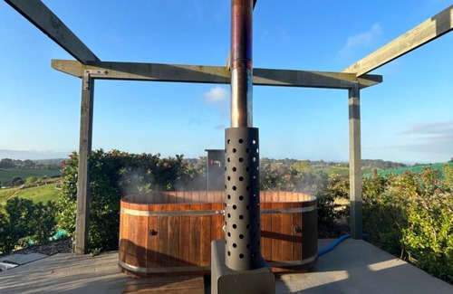 Mapua Apartment | The shed with a view