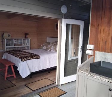 Russell House | The Tawnys Gatehouse