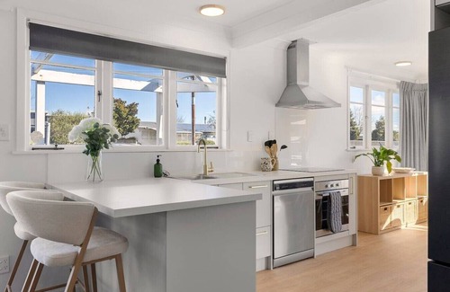 Taupo House | The White Veranda - classic character and modern comfort