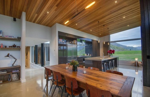 Arrow Junction Villa | The Woolstore by MajorDomo - Rural Modern Villa