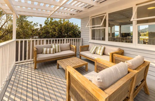 Oneroa House | Ti Cottage - Walk to Oneroa Village