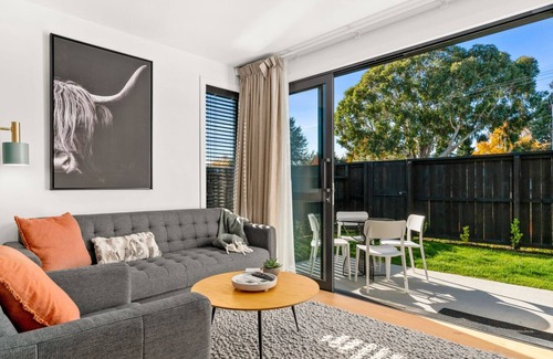 Albert Town Cottage | TOI TOI - WANAKA HOLIDAY HOME, family friendly in Wanaka