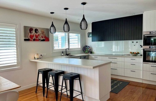 Takapuna House | Townhouse by the Sea by Bespoke Stays