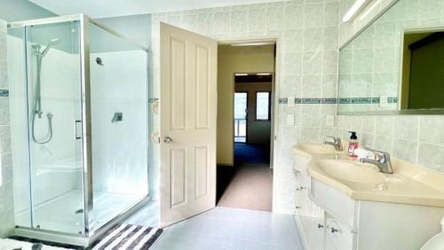 Hillsborough House | Tranquil Haven Retreat