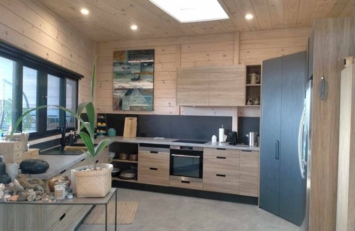 Parapara House | Treetops Lookout - ocean views