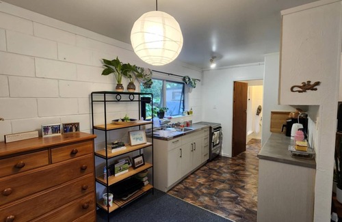 Tutukaka Apartment | Tropical Hideaway 150 meters from the beach.