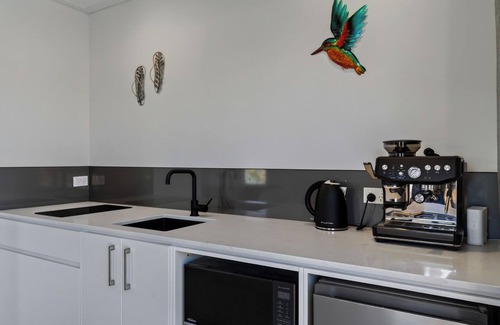 Mangawhai House | Tropical Hideaway - Mangawhai Retreat