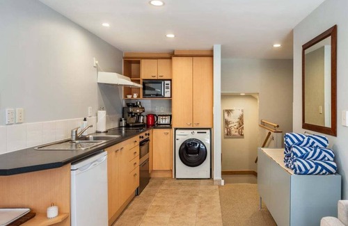 Taupo Apartment | Tui Apartment 9 - Taupo *central with heated pool + lake views