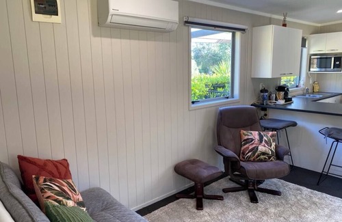Whanganui Apartment | Tui's Retreat - Peaceful, Private, and Close to Town