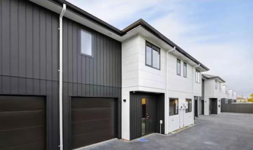 Frankton Apartment | Two Bedrooms With Two Bathrooms