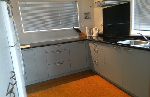 Rings Beach Cottage | Two minutes to the blue pacific ocean. Enjoy big sunny ocean views