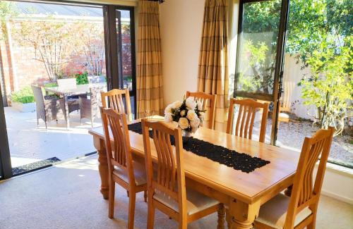 Blenheim House | Two Totara Townhouse 3 Bedroom