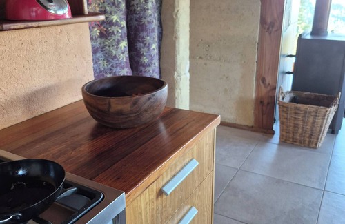 Motueka Valley House | Unique eco home; treehouse retreat.