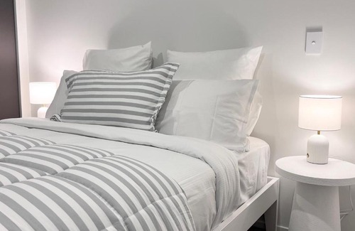 Saint Albans Apartment | Urban Locale