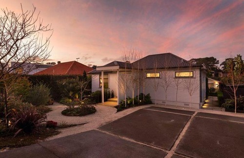 Westmere Villa | Urban Oasis Villa Your Perfect City Escape