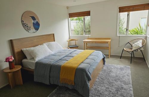 Three Kings House | Urban Retreat 4BR - Private Central Spacious Family-friendly