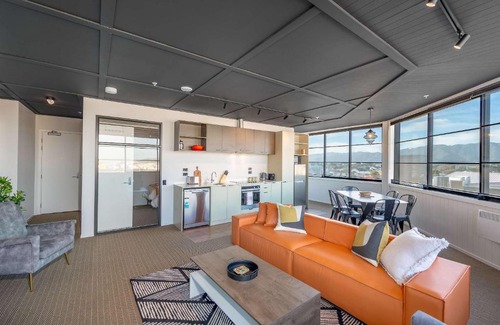 Petone Apartment | Vibrant 3BR Petone Stay with Foosball & City Views