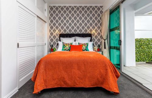 Auckland Central Business District Apartment | *Vibrant Viaduct Harbour Apartment with Balcony & Best Location* Auckland