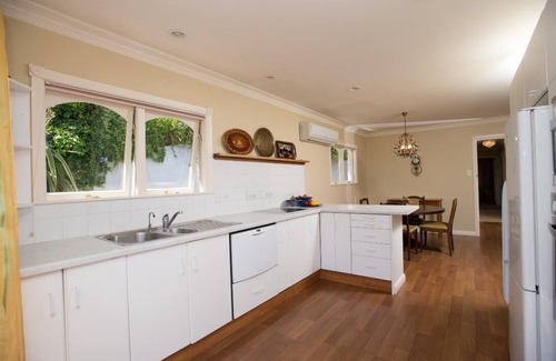 Nelson House | Views, Sun, Outdoor Living & Walk to the Beach!