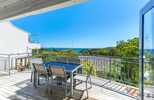 Waiheke Island Apartment | Villa Casita at Palm Beach - Gorgeous Palm Beach Villa