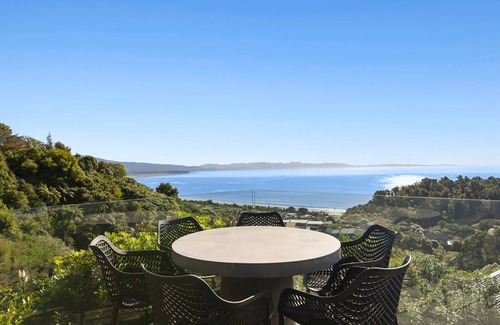 Pohara House | Vista al Mar