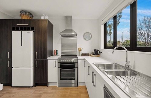Bannockburn House | Vista Haven - Bannockburn Holiday Home