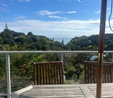 Palm Beach Apartment | Waiheke Resort-Palm Breeze 1 Double Bedroom Seaview 95m Apartment