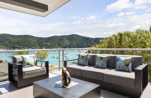 Waikawa Bay House | Waikawa Bay View - Waikawa Holiday Home