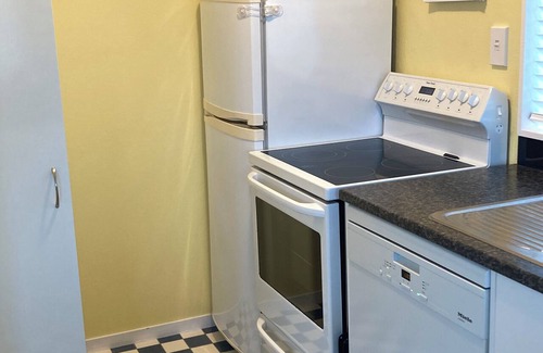 Waitarere Beach House | Waitarere Beach Bach. Pet friendly.