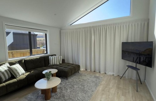 Kawarau Falls House | Wakatipu Whispers - 7-nights stay saving