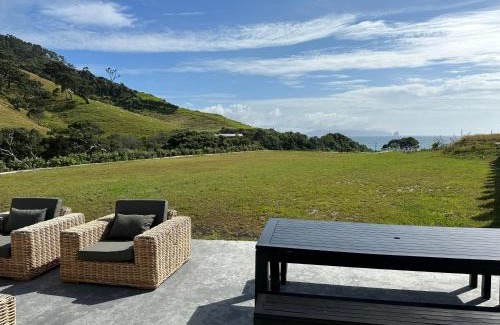 Mangawhai Heads House | Walk to the Beach - Mangawhai