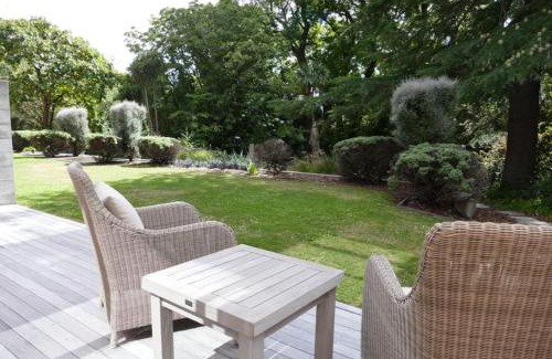 Upper Riccarton House | Warm Welcoming on Athol