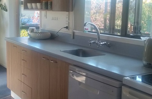 Warrington House | Warrington, Blueskin Bay, close to Dunedin, cosy home close to the beach and bay