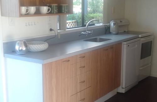 Warrington House | Warrington, Blueskin Bay, close to Dunedin, cosy home close to the beach and bay