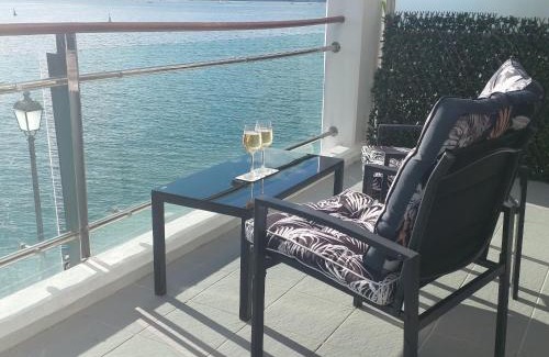 Auckland Central Business District Apartment | Water Front View - Princes Wharf apartment with fabulous views