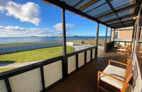 Bluff House | Waterfront Cottage Bluff