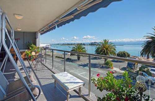 Stepneyville Apartment | Waterfront Escape