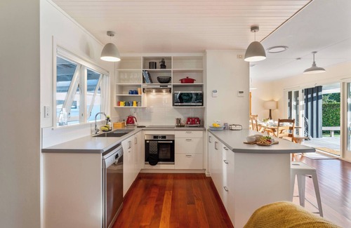 Rainbow Point House | Waterside Bliss - Taupo Holiday Home