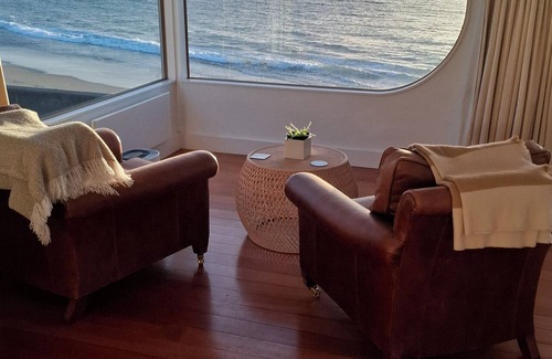 Lower Hutt House | Wellington Waterfront - Magical Eastbourne